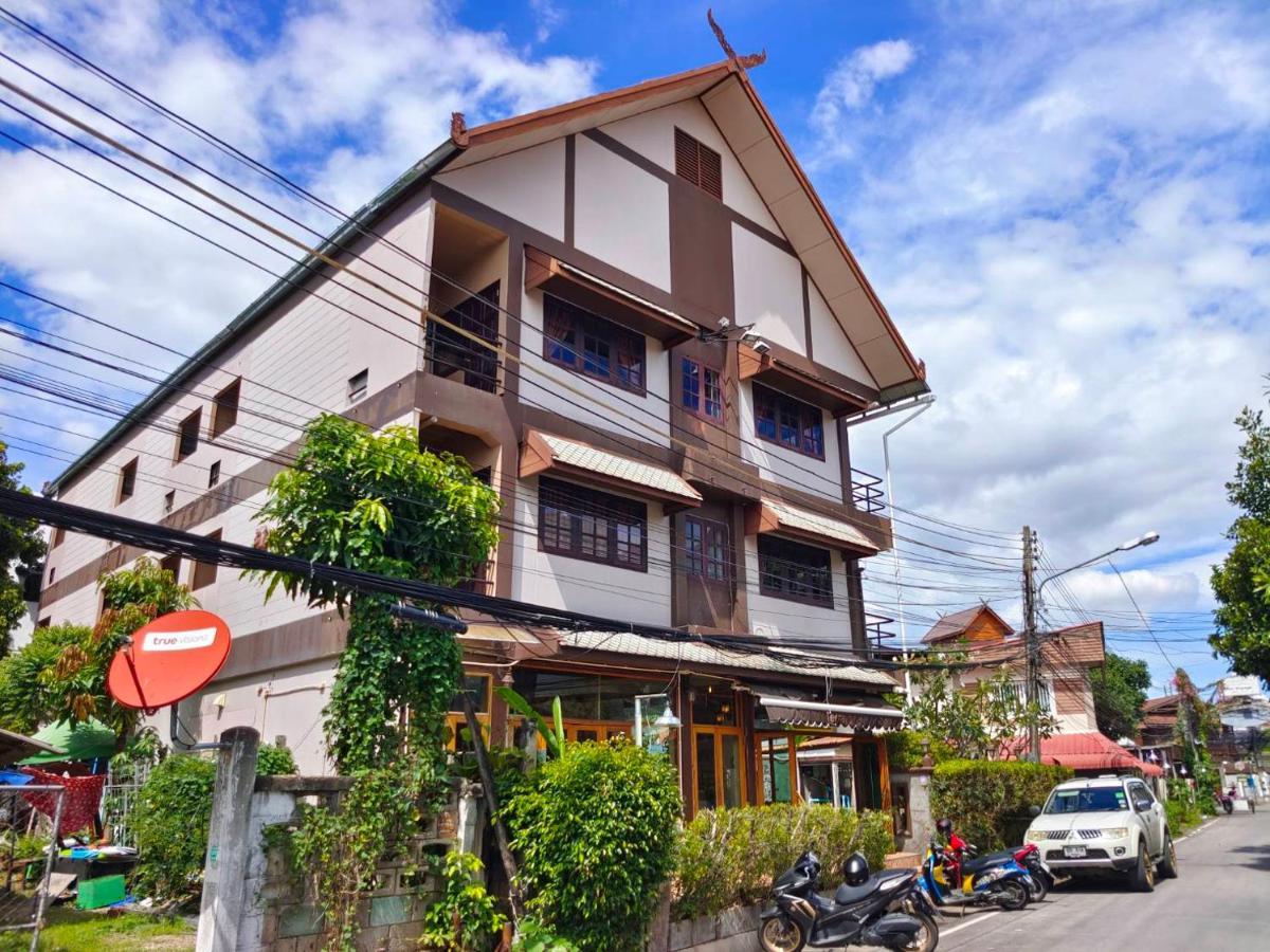 Wualai Boutique By Lanna Oriental Hotell Chiang Mai Exteriör bild