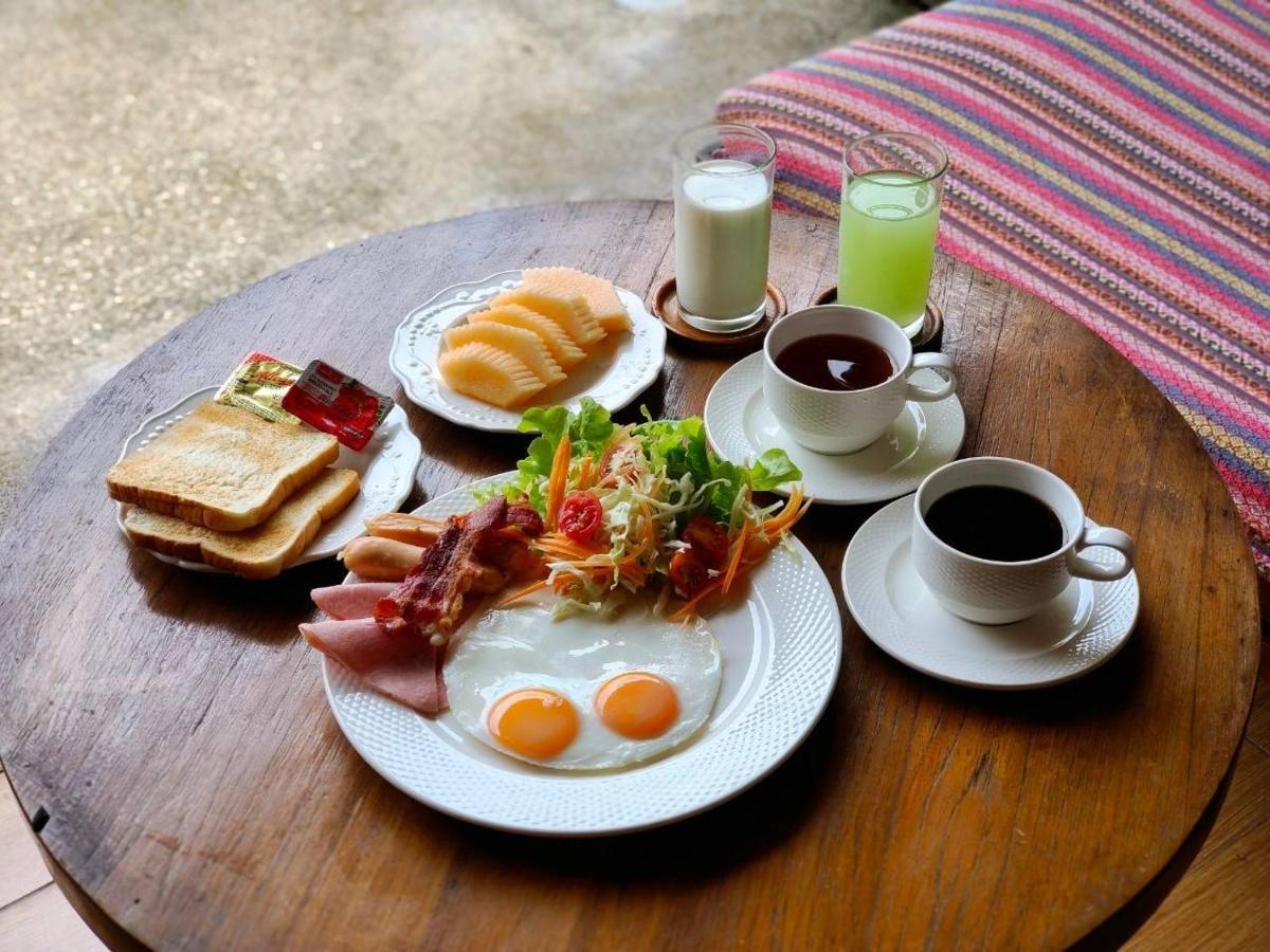 Wualai Boutique By Lanna Oriental Hotell Chiang Mai Exteriör bild